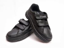 Zapatilla Colegial de Cuerina Con Velcro
