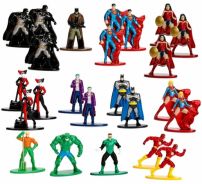 Figura de Metal - Muñeco Miniatura - 5 cm aprox.- Marvel y DC - Avengers y Liga de la Justicia
